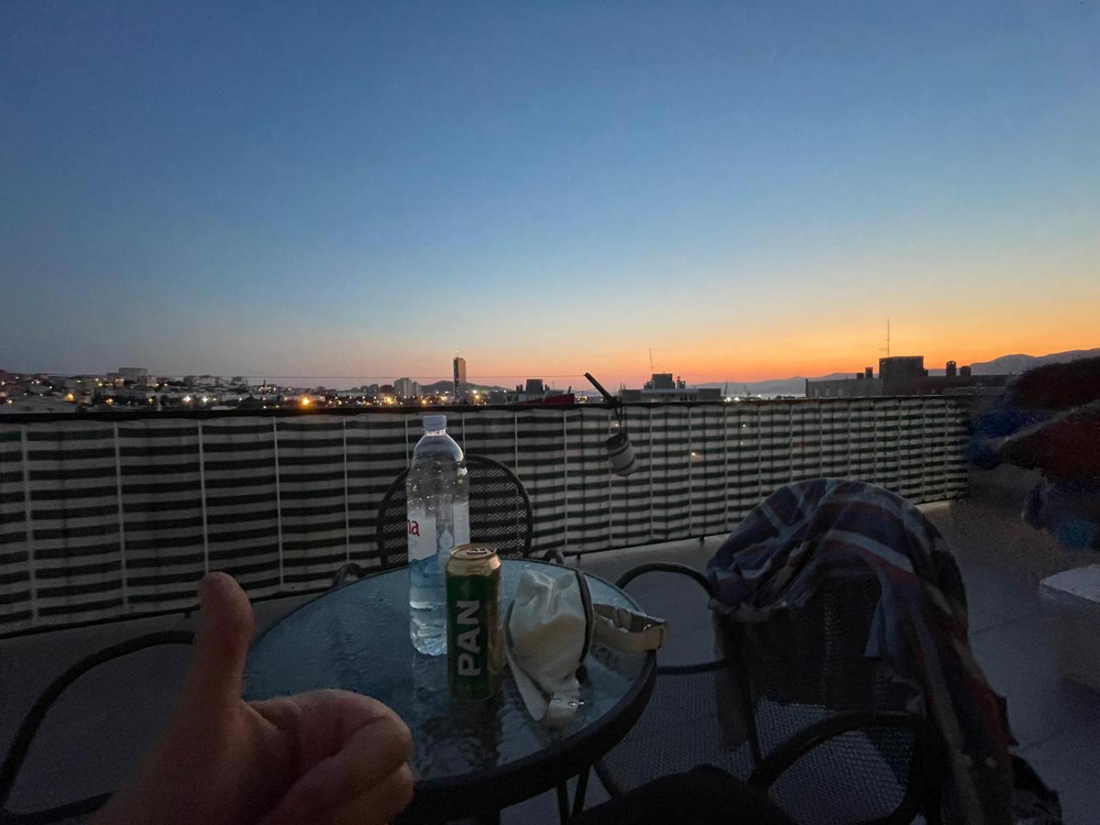 Eva Split Sunset City View Teracce Buitenkant foto